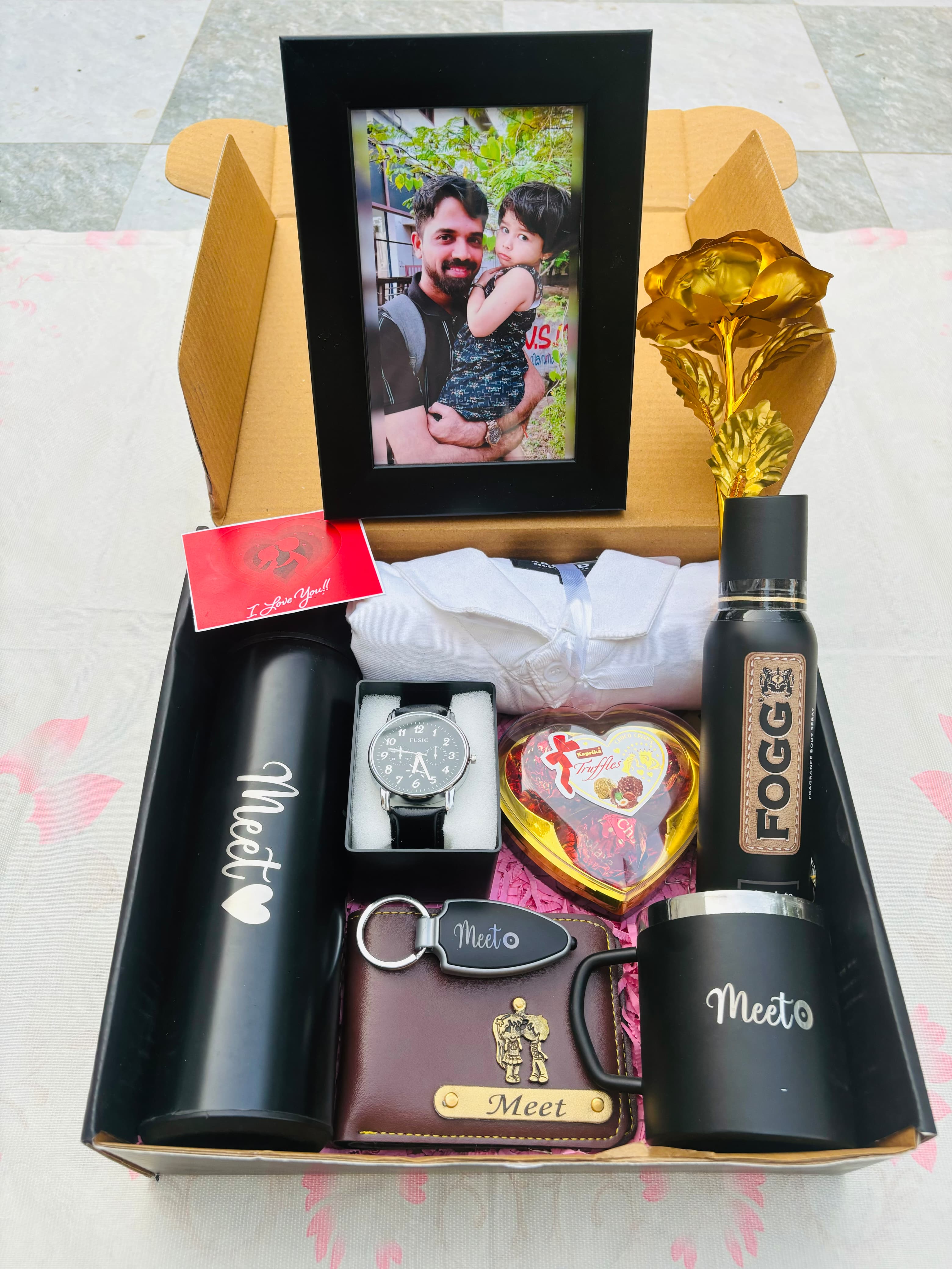 Wallet Adda Customized Hamper With Frame